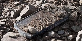 dirty smartphone